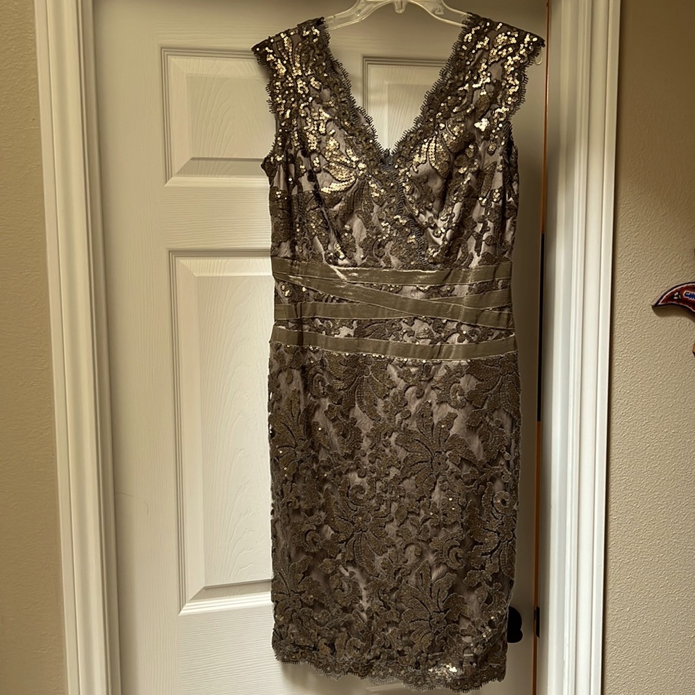 Tadashi Shoji Dress #Weddingguest #Motherof thebride #Motherofthegroom #Cocktail